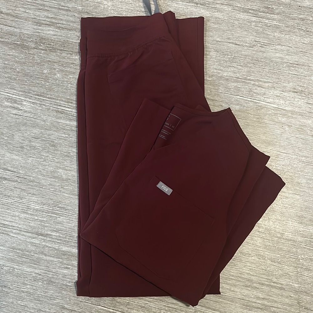 COPY - Figs scrub set maroon